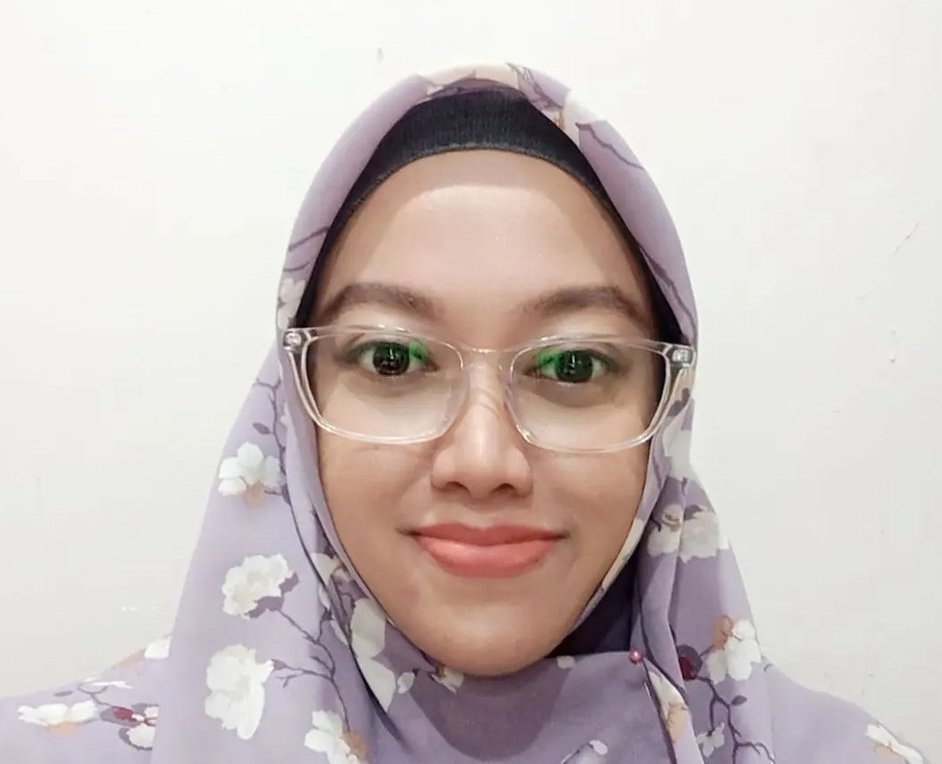 Dr. Irma Wahyuni, S.S., M.Pd.